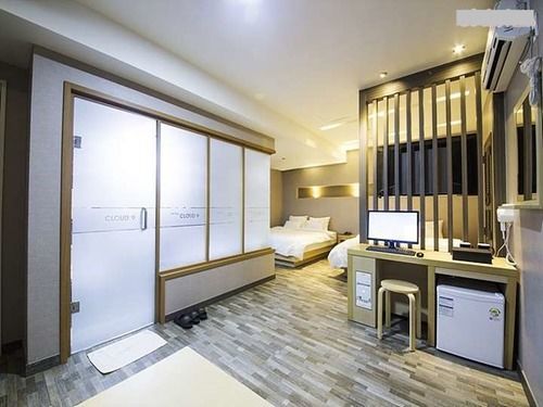 云九酒店 釜山 外观 照片